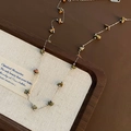 Collana vintage con pietre naturali irregolari e catena in acciaio inossidabile - Collana Clavicola in Pietra (Argento) / Argento