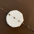 Collana in acciaio al titanio con pietre naturali verdi irregolari su catena - Bracciale in Pietra (Argento) / Argento