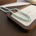 Collar de perlas de concha natural azul claro de estilo francés en bandeja de madera - Collar de Perlas de Concha Estilo C(665#XK)