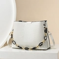 Sac seau blanc élégant à motif crocodile avec poignée en chaîne dorée et bandoulière - Blanc