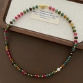 Collier en pierres naturelles multicolores avec perle et fermoir magnétique doré - Version en Cuivre Collier en Pierre Naturelle (xk-258)