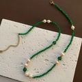 Elegante Perlenkette mit grünen Achatperlen, weißen Barockperlen und Goldverschluss - Titanstahl Grüne Aventurin Halskette (04-M5)