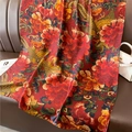 Détail d'une écharpe en soie de luxe avec imprimé phénix rouge et pivoine sur cuir - Rouge Phénix Pivoine (XL122-1)