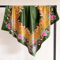 Foulard vintage in seta verde scuro con motivi di viti dorate e fiori rosa - 90*90cm / Verde