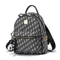 Sac à dos chic monogramme noir et blanc avec rivets dorés et breloque ourson - Noir Petit