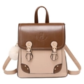 Vintage Lederrucksack im zweifarbigen Design mit Bärenprint und flauschigem Anhänger - Erdgelb