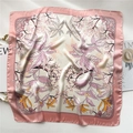 Elegante zijden vierkante sjaal met vintage bladpatronen en roze rand voor dames - 70x70cm / Roze Bloemenprint (FJ436-4)