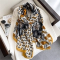 Chal largo de algodón y lino con estampado paisley y diseño de bloques de color - Amarillo Jengibre Negro Blanco Paisley (YM224-1)