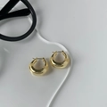 Goldene klobige hohle Wassertropfen-Ohrringe mit körniger Textur und Retro-Stil - Gold