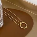 Detailed view of gold interlocking circle necklace with mixed box and cable chain links - Gold Splicing Circle Style