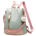 Mochila Oxford impermeable en verde menta y rosa con llavero decorativo de pompón - Verde Aguacate