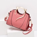 Bolso rosa para mujer con asas doradas de orejas de gato y correa de hombro ajustable - Rosa