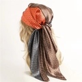Foulard in raso con motivo geometrico a labirinto tricolore in arancione e marrone - Patchwork Arancione Marrone Grigio Geometrico(FT193-2)