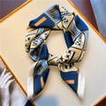Foulard quadrato in seta con motivi geometrici a catena e stampe a scacchi blu navy - Blu Bianco Arancione Trama a Catena (FJ549-3)