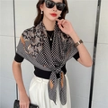 Sciarpa in finta seta con motivo pied de poule nero e stampa paisley marrone - Stile Patchwork Pied de Poule Paisley (FE52-1)