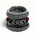 Détail d'un tour de cou en tricot d'hiver avec motif Joyeux Noël et doublure peluche - Noir et Gris (WB26-4)