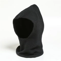 Gros plan d'une cagoule noire en maille montrant la texture fine et le tour de cou - Noir