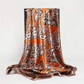 Sciarpa di seta Paisley arancione 90cm grande scialle quadrato su un supporto elegante - Arancione (FT152-3)