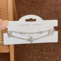Silver four-leaf clover double-layer bracelet with sparkling zircons on a display card - Silver