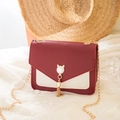 Mini borsa a tracolla da donna in pelle PU bordeaux e crema con nappe a orecchie di gatto - Rosso