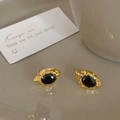 Vintage gold plated earrings with oval black zircon and hand-hammered texture - Gold Black Zirconia Earrings