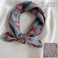 Blauwe satijnen sjaal met rode bitkettingprint voor dames, modelstijl FX-239 - Blauw Grijs Paardenbeet Stijl (FX-239)