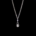 Vue macro d'un pendentif en zircon argenté en forme de poire avec bordure perlée et chaîne - Argenté
