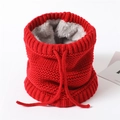 Scaldacollo lavorato a maglia rossa con fodera in pile grigio e coulisse regolabile - Rosso