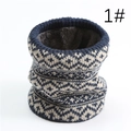Dunkelblauer Strickschal mit Rautenmuster und warmem grauem Fleecefutter - Marineblau