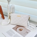 Sac bandoulière blanc en similicuir matelassé avec plaque dorée et sangle tissée - Blanc