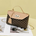 Sac à bandoulière marron à monogramme avec poignée beige et chaîne dorée - Abricot