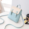 Mini zaino bicolore da donna in azzurro e beige con doppie fibbie in pelle PU - Blu