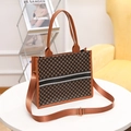 Bolso tote grande para mujer con estampado geométrico marrón y rayas de moda - Tostado