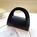 Petit sac à main noir en cuir litchi avec bandoulière chaîne dorée élégante - Noir