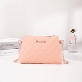 Borsa a tracolla trapuntata rosa con catena dorata e logo Sunnycity in metallo - Rosa ricamato