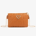 Borsa a tracolla marrone in ecopelle con cuciture geometriche e cuore in metallo oro - 21*3*16cm / Marrone