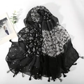Detalle de bufanda con estampado de cachemira y lunares con bordes de flecos - 180*85CM / Negro Patchwork de Cachemir