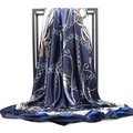Carré en satin bleu marine avec motifs de chaînes dorées et de glands vintage - Chaîne Bleu Marine