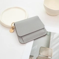 Mini Geldbörse aus grauem Leder mit Litchi-Muster, Goldanhänger und Falt-Design für Damen - Hellgrau