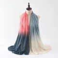 Écharpe légère dégradée en coton et lin pour femme en rose corail et gris anthracite - Dégradé Rose Corail à Gris Anthracite (Couleur 6)