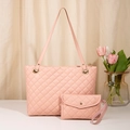 Roze gewatteerde shopper set met bijpassende enveloptas en gouden metalen accenten - Roze