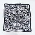 Elegant leopard print square silk scarf with black and white animal pattern texture - 60x60cm / 3# Navy Giraffe Print