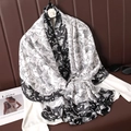 Elegante sciarpa in seta grande con motivo a foglie bianco e nero e texture setosa - Foglia Bianco e Nero (Stile 9)