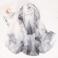 Écharpe de protection solaire en georgette à motif floral gris et éclat doux - 160*50CM / Noir et Blanc