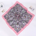 Foulard carré rose vintage en coton et lin avec motifs paisley et floraux - Rose foncé