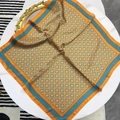 Foulard vintage in seta arancione e blu con motivi geometrici floreali su marmo - 70*70cm / Arancione