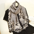 Eleganter Seidenschal mit Blumenmuster in Schwarz und Beige, perfekt als Sommery-Tuch - Klassisches Schwarz-Beige Blumenmuster (Empfohlen) / 180*90cm (Verschlüsseltes Li Jin Satin)