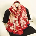 Eleganter Seidenschal aus Satin in Rot mit chinesischem Vintage-Blumenmuster - 180x90cm / Rotes Blumenmuster (JNY-5)