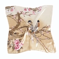 Eleganter 60 cm langer Satin-Schal in Champagner mit Elster- und Kirschblüten-Druck - 60x60cm / Khaki Gold