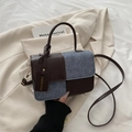Retro contrast patchwork shoulder bag in brown leather and blue denim with gold hardware - Brown